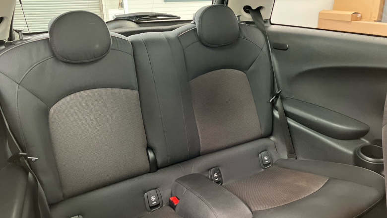 MINI Hatchback 1.5 Cooper Classic II 3dr Auto Petrol Hatchback
